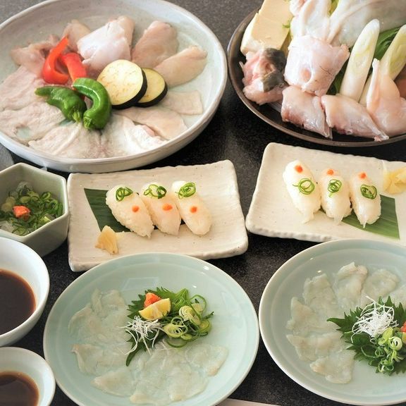 [おすすめ]【ふぐフルコースランチ】焼きふぐ、てっちりのWメイン、てっさ、ふぐ唐揚げなど満喫！全7品