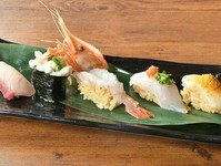 下記は単品でもご注文いただけます。
ボタン海老…748円(税込)
寒ブリ…275円(税込)
ふぐ…385円(税込)
白子軍艦…308円(税込)