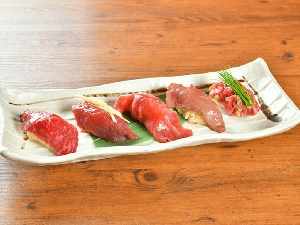 おはぎ（ネギ塩ユッケ・プルコギ・生海老トムヤムクン）