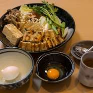 ・鰻
・野菜
・キノコ類
・豆腐
・卵
・ご飯
・香の物