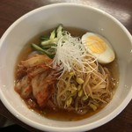 冷麺用のお酢ご用意出来ます。
お声掛け下さい。