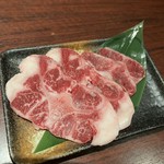骨付きで食べ応え抜群