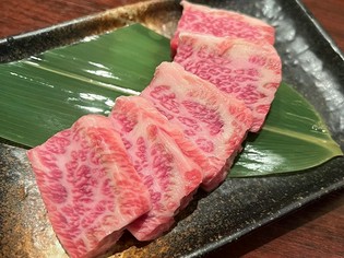 黒毛和牛を塊で仕入れて店でカットするから食べられる希少部位