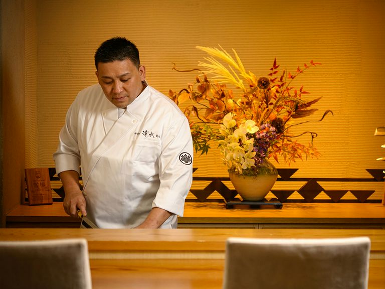 大人のための上質空間で、外食の醍醐味を味わってほしい