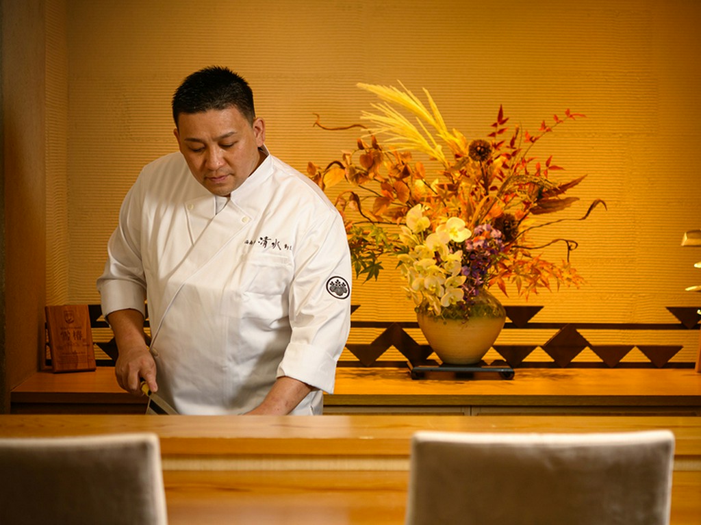 大人のための上質空間で、外食の醍醐味を味わってほしい