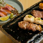 『焼鳥』や『たたき』に使われているのは、鹿児島の「黒さつま鶏」のもも肉。適度な弾力があって、ジューシーなのが特徴です。『茶碗蒸し』や『親子丼』には、「さつま若しゃも」を使用。
