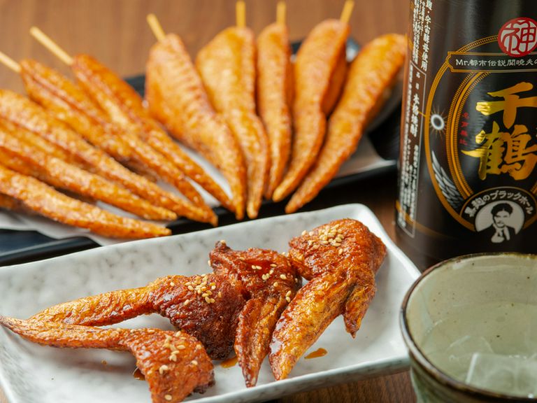 ワイルドに『とめ手羽』にかぶりついて盛り上がろう