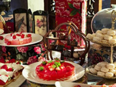 ランチタイムは、点心＆スイーツの無限ループ