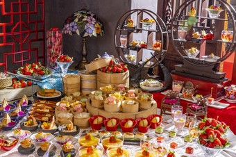 点心とフレッシュ苺を楽しむ！ストロベリーチャイニーズアフタヌーンティー