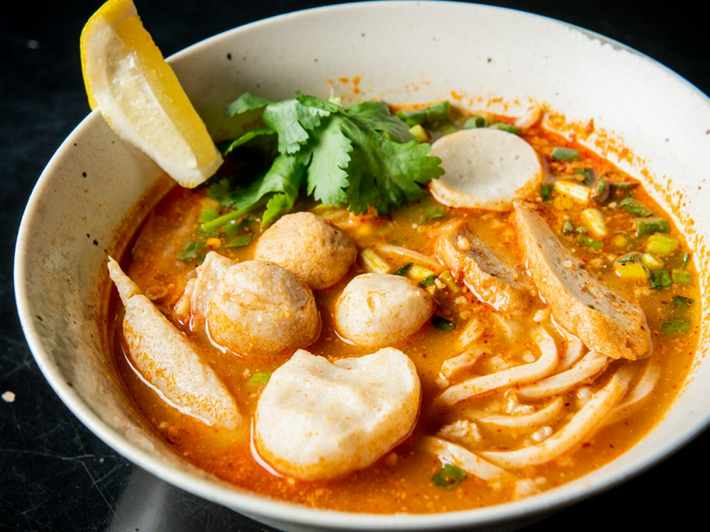 魚をすり身にした麺を使用『クイッティアオセンプラー』