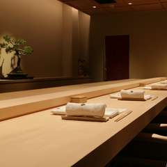 夫婦水入らずの時間を贅沢に彩る寿司と和食