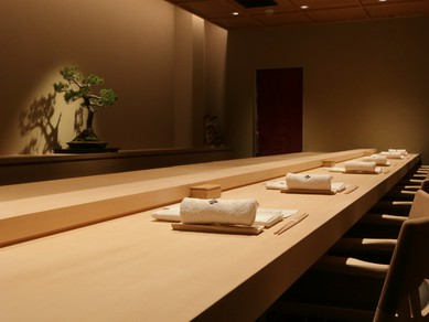 夫婦水入らずの時間を贅沢に彩る寿司と和食
