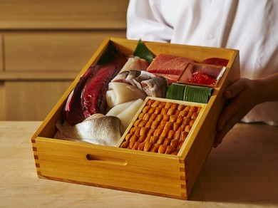 贅沢な寿司と共に、記憶に残る歓送迎会