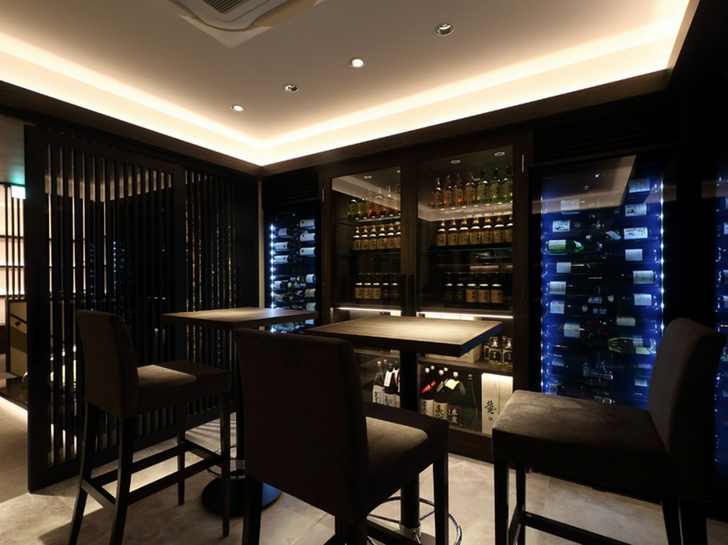 ラグジュアリーな空間で、大人のひと時を満喫できる店