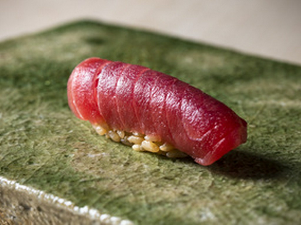 豊洲「石司」より仕入れた鮪