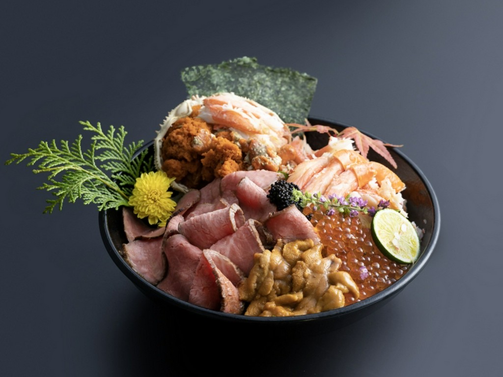 【昼限定】金の特撰　蟹肉（かにく）丼