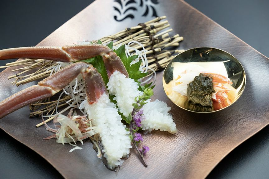 <冬季限定>五感が刺激される極上の美味『松葉かに咲き造り』