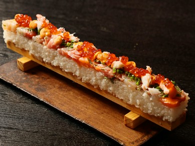 旬の魚介を味わえる『海鮮棒寿司』