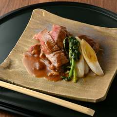 目で舌で楽しみ、五感が満たされる、季節のコース料理