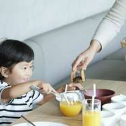 独創的な料理をワイワイ楽しむのが“ポテル”流。
ご家族、ご友人、カップル。どんな方と訪れても楽しい『Potelランチ』が人気！