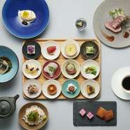 京都にゆかりのある食材や生産者様自慢の海の幸、山の幸をたっぷり使用したオリジナル会席スタイル
京都を旅するように食も一緒に楽しんで
