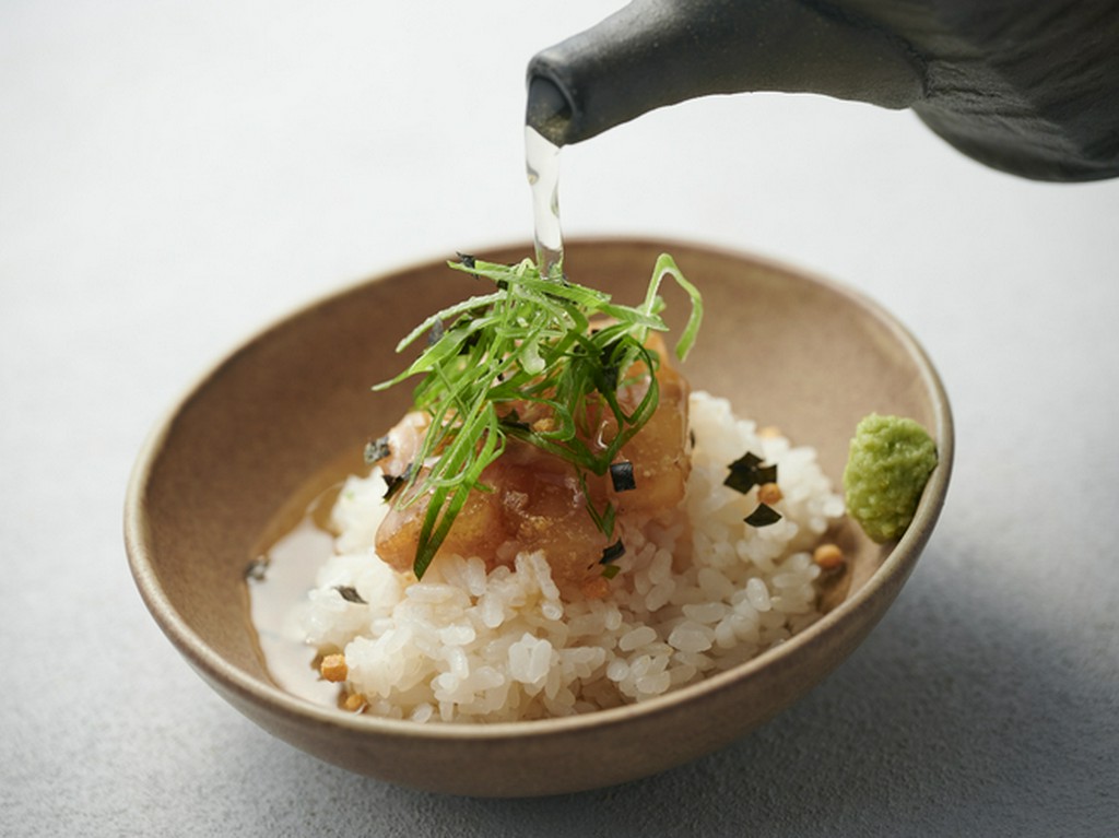 真鯛の胡麻和え　ぶぶ漬け