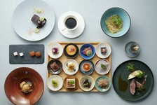 京都を“まるごと”食べつくす
京都で生まれた素材をふんだんに活かして、京都を旅するように食を楽しむ