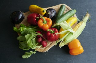 京都を中心とする近畿圏の厳選食材、季節の元気野菜が集う