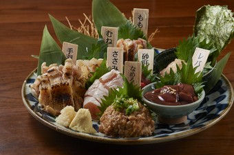 鶏刺し六種盛り合わせ