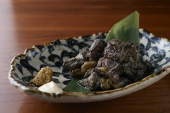 地鶏の炭火焼き