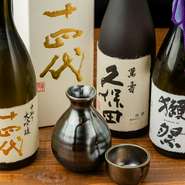 ラム肉との相性で選んだ日本酒は、甘口でさっぱりした口あたりのものを中心にラインナップ。『十四代』や『獺祭』など、入手することが難しい希少銘柄も揃っています。ラム肉と日本酒の共演に酔いしれて。