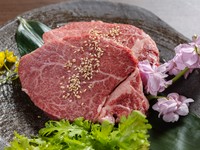 ヒレ肉とシャトーブリアン、そしてグラスワインペアリングがセットになったコースです！