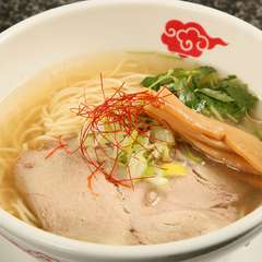 透明感のあるスッキリとした味わい『白正油ラーメン』