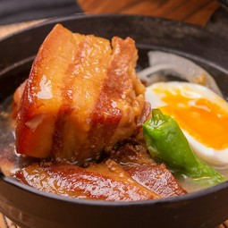 「手間暇かけた自家製」ラフテー