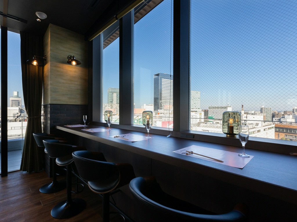 仙台駅を眼下に望む、くつろぎのひとときを