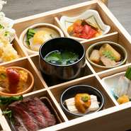 接待に丁度いい広さと料理