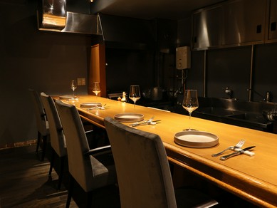 好奇心を満たしてくれるカウンター