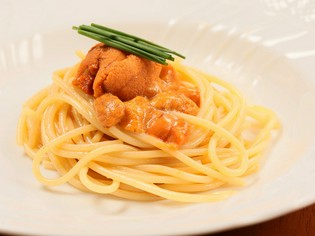 道産ウニをただシンプルに楽しむ『生ウニのスパゲッティ』