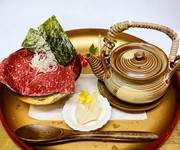 特製出汁の出汁茶漬けです。

※超ミニサイズもできます♪(550円)