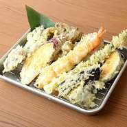 一品　170円～
大海老天麩羅／舞茸／茄子／蓮根／穴子の一本揚げ／シルクスウィート／ちくわ天／かぼちゃ／椎茸／ピーマン／アスパラ