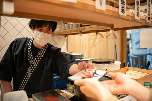 笑顔いっぱい、安心安全で食事ができる空間を心がけています