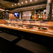 【さつま】の焼肉は、上質な国産和牛を使用し、タレにはニンニクを入れないのが特徴。サッパリとした後味で、毎日でも食べられると評判です。ハラミとご飯でサクッと一人焼肉にもオススメ。