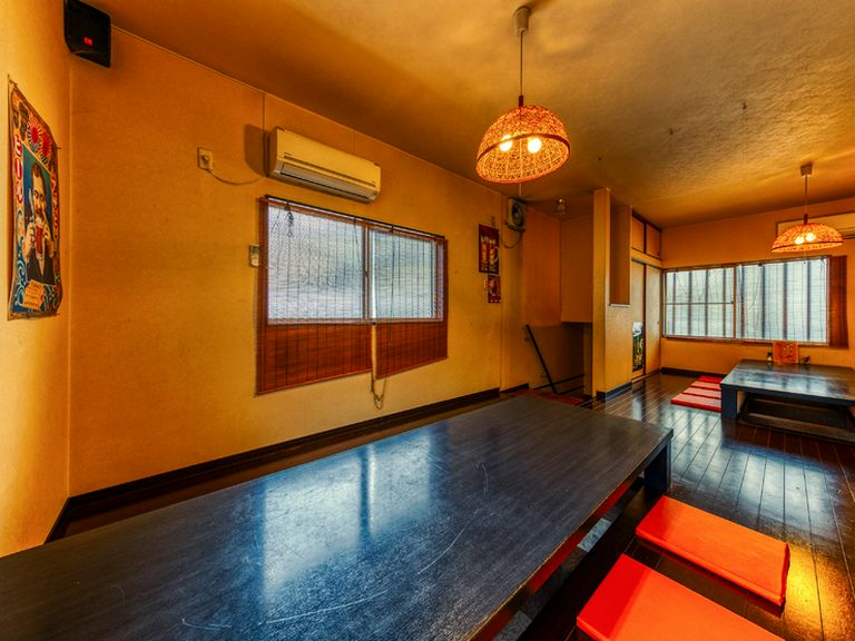 8名以上でフロア貸切も可能!コースもあり宴会にもオススメです