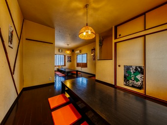 8人揃えば貸切OK！プライベート感満載の2階座敷も人気