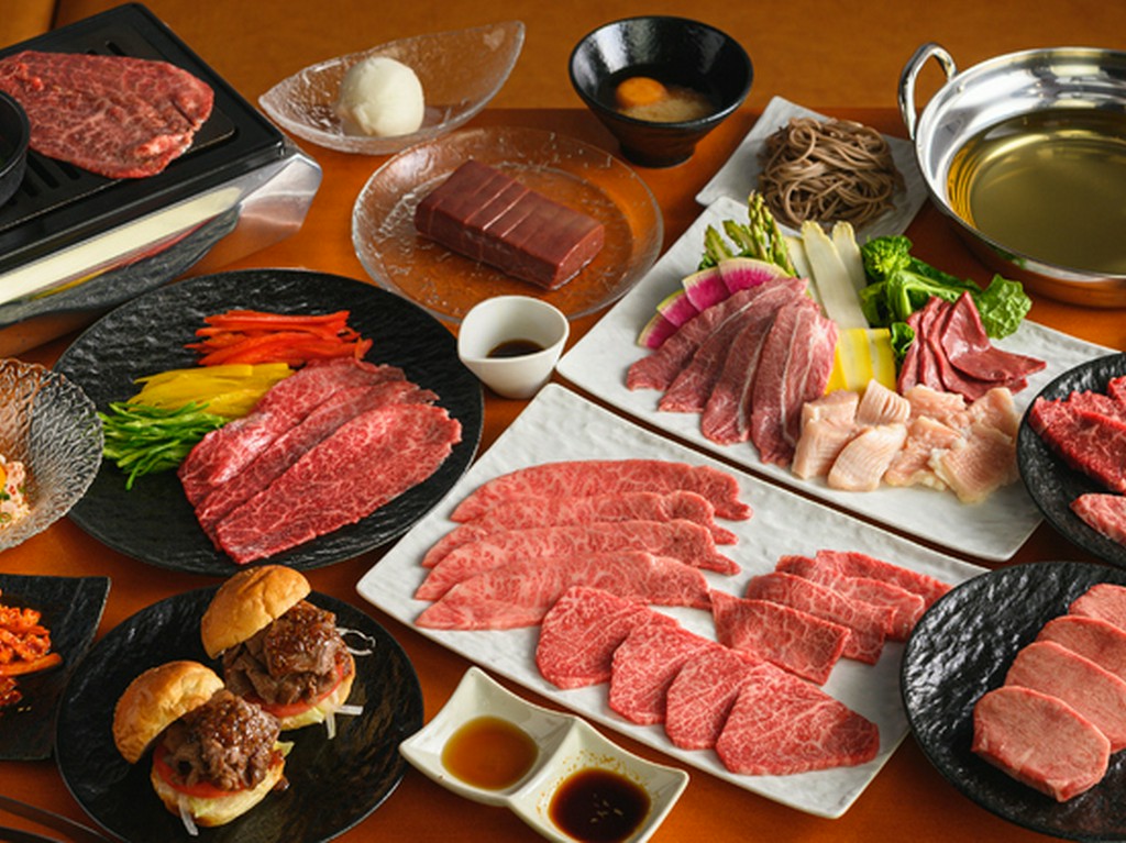 【新井屋】監修！極上の素材とアイデアあふれるメニューがずらり