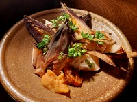 本日のおすすめ・食材よりコース仕立てでお出し致します。食材の有無、多人数の場合お受けできない事もございます。