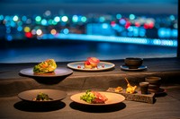 旬の食材をふんだんに使用したコース「Premier」