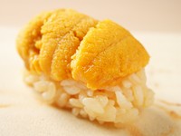 初めて当店をご利用される方にも、まずはこのコースで当店の味を存分にご堪能いただければ幸いです。