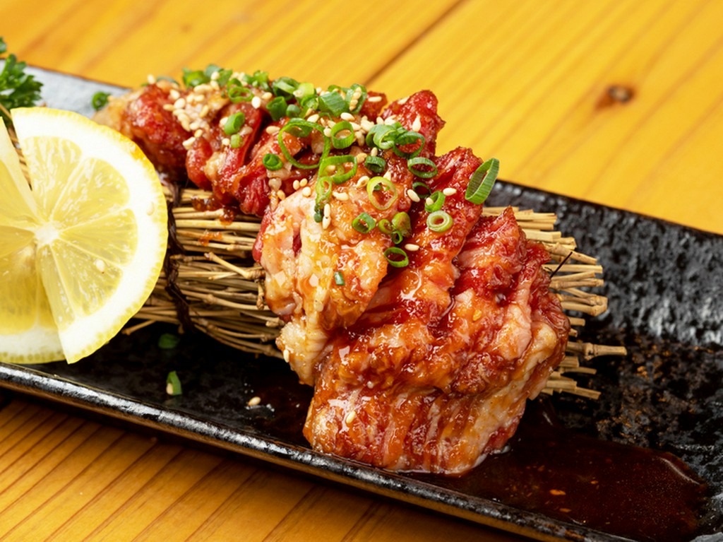 ジューシーな脂のおいしさを堪能『黒毛和牛えいとカルビ』