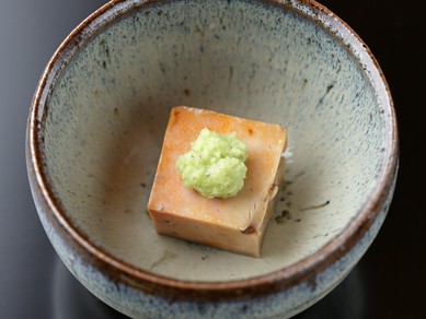 魚介と好相性の日本ワイン、ブルゴーニュやシャンパーニュが充実